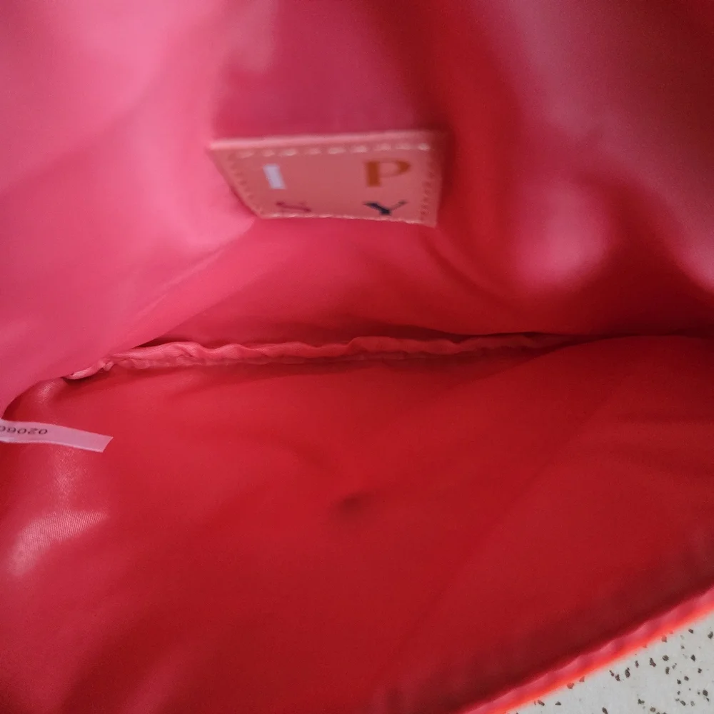 Ipsy Sealed With A Kiss Pouch